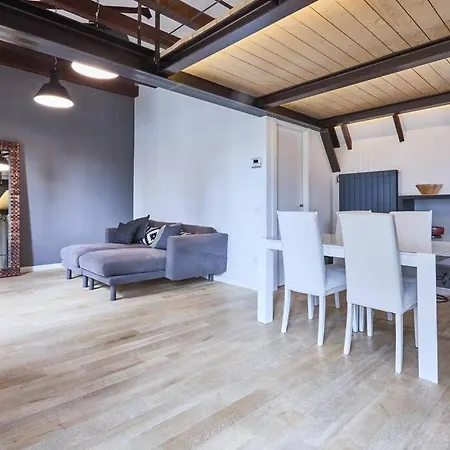 Apartment Vertical Forest View Mailand